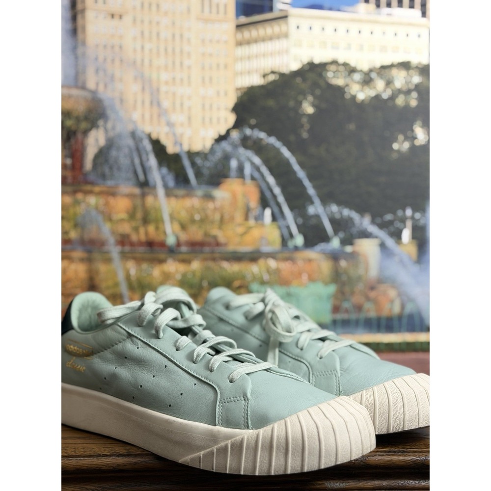 Adidas Everyn Wonder, Women's 10.5, Mint Green and Off White, Authentic - Picture 2 of 11